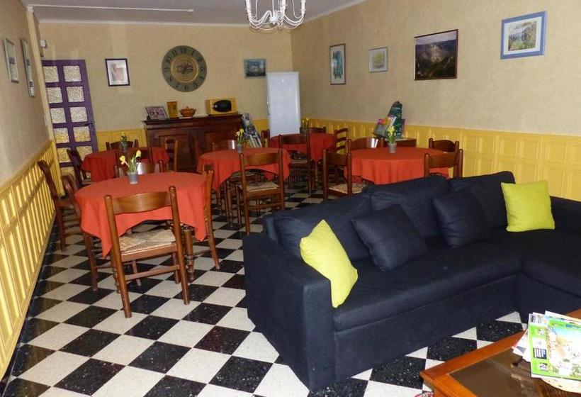 住宿加早餐 Les Glycines