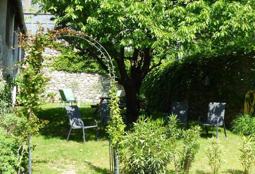 住宿加早餐 Les Glycines