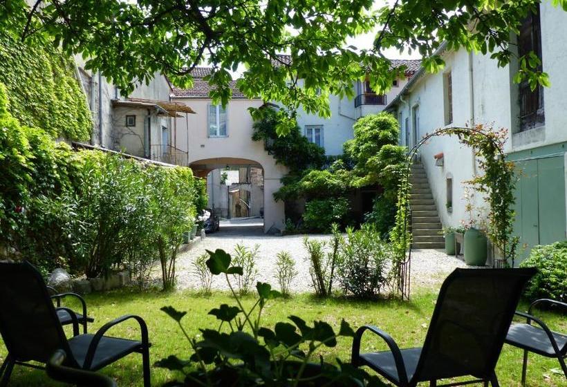 住宿加早餐 Les Glycines