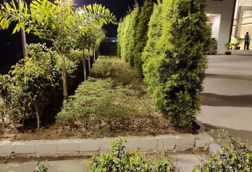 ホテル Novanta Jamshedpur