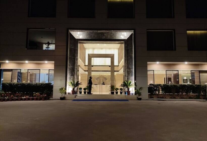 호텔 Novanta Jamshedpur