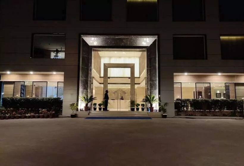 ホテル Novanta Jamshedpur