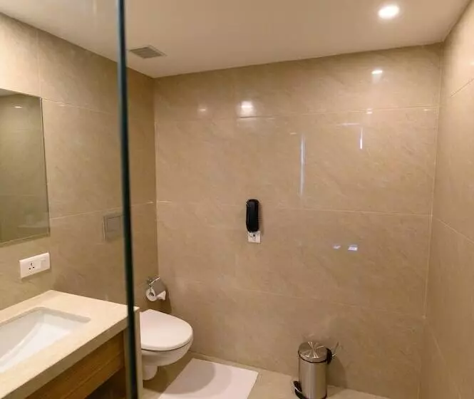 ホテル Novanta Jamshedpur