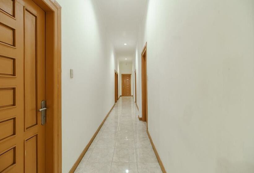 בית מלון כפרי Reddoorz Syariah Near Baiturrahman Aceh