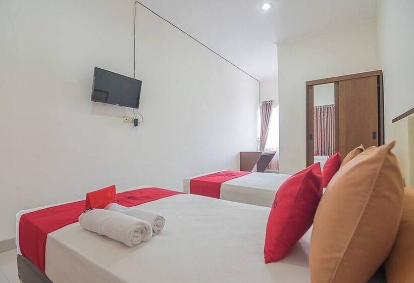 فندق Reddoorz Syariah @ Sarongge Cianjur