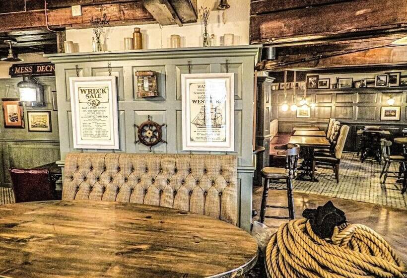 فندق The Spice Ship