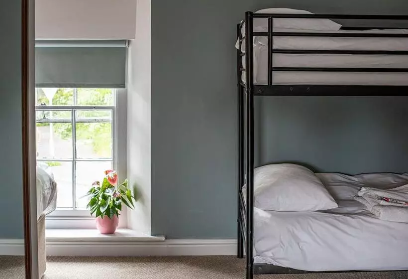 هتل The Spice Ship