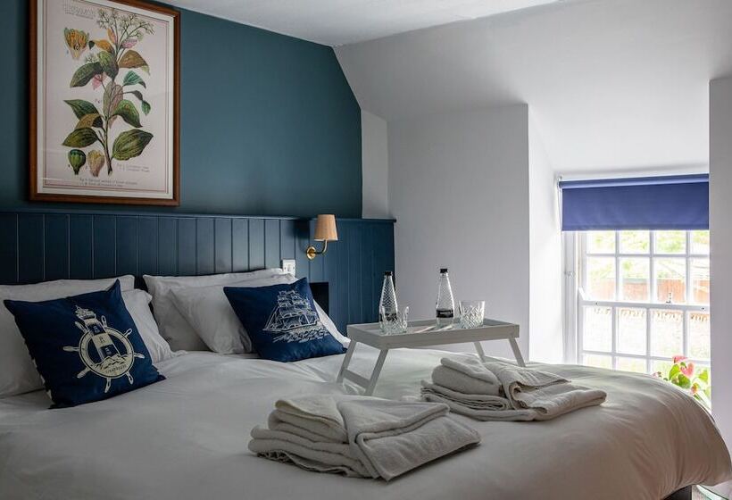 فندق The Spice Ship