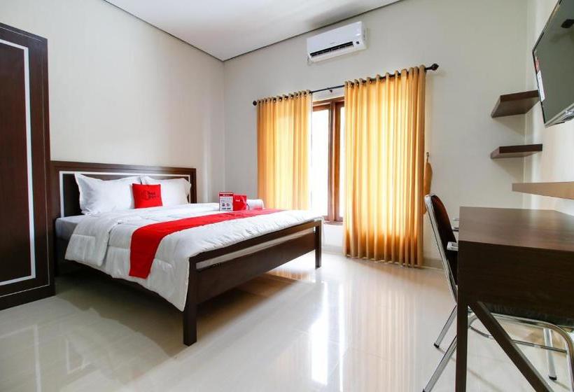 פנסיון Reddoorz @ Jalan Palagan