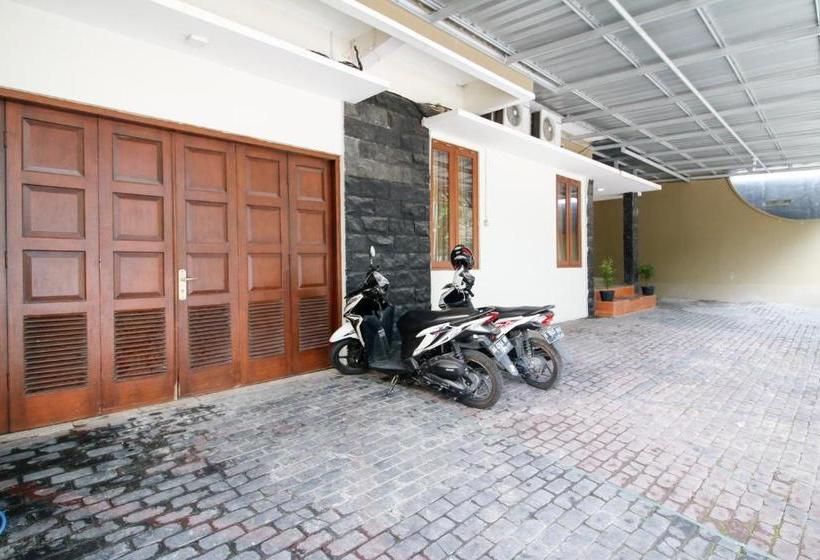 פנסיון Reddoorz @ Jalan Palagan