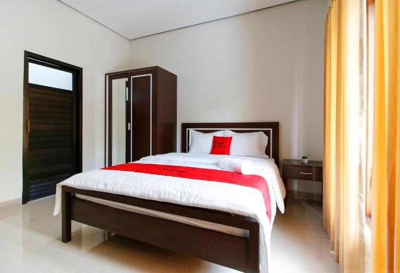 פנסיון Reddoorz @ Jalan Palagan