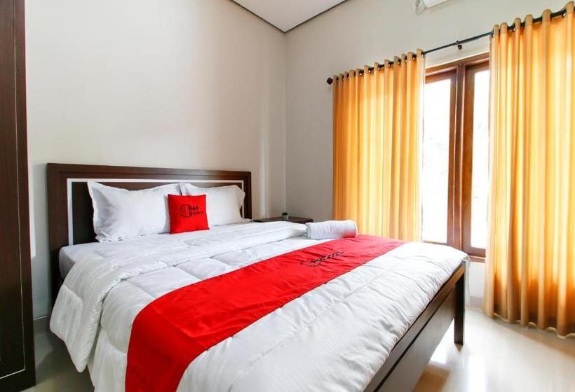 פנסיון Reddoorz @ Jalan Palagan