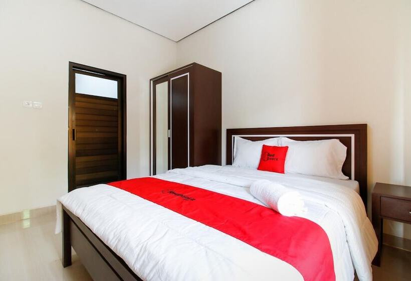 פנסיון Reddoorz @ Jalan Palagan