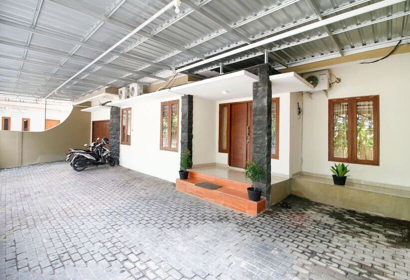 פנסיון Reddoorz @ Jalan Palagan