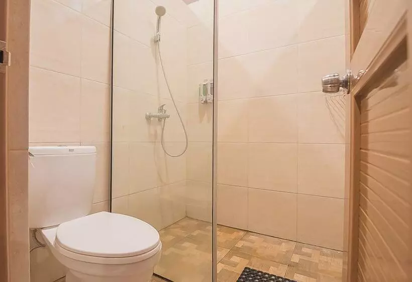 Reddoorz Hostel @ Grand Pangandaran