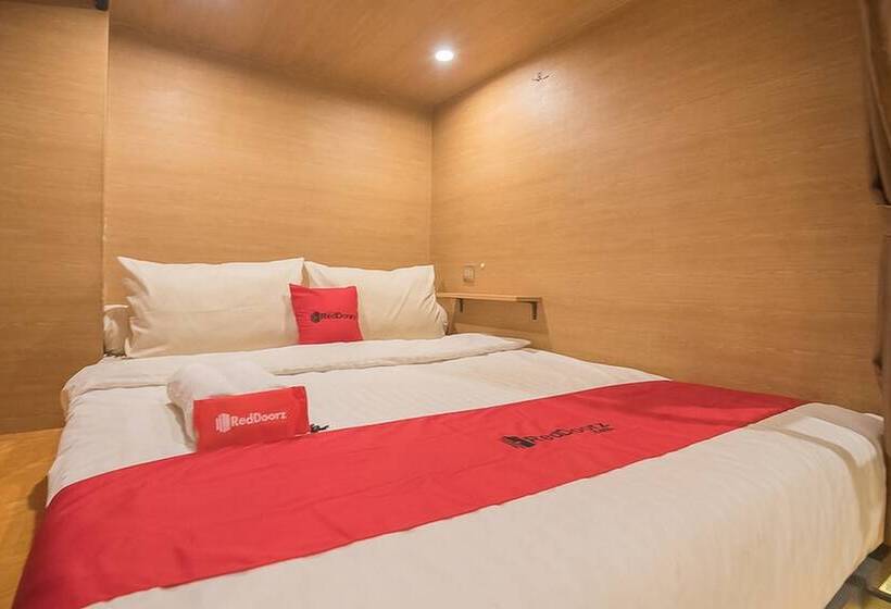 Reddoorz Hostel @ Grand Pangandaran
