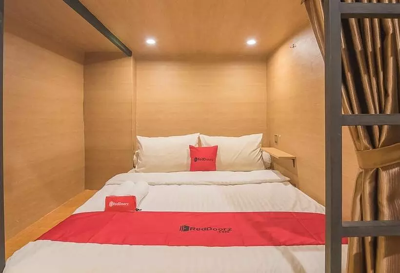 Reddoorz Hostel @ Grand Pangandaran