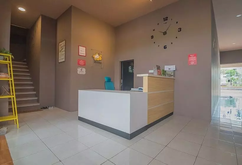 Reddoorz Hostel @ Grand Pangandaran