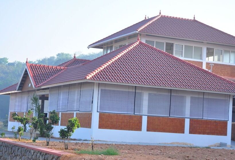 منتجع Indimasi  Ayurveda & Healing Village