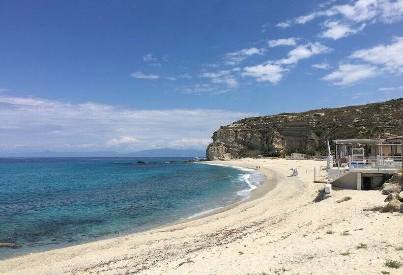 Alba Calabra Residence