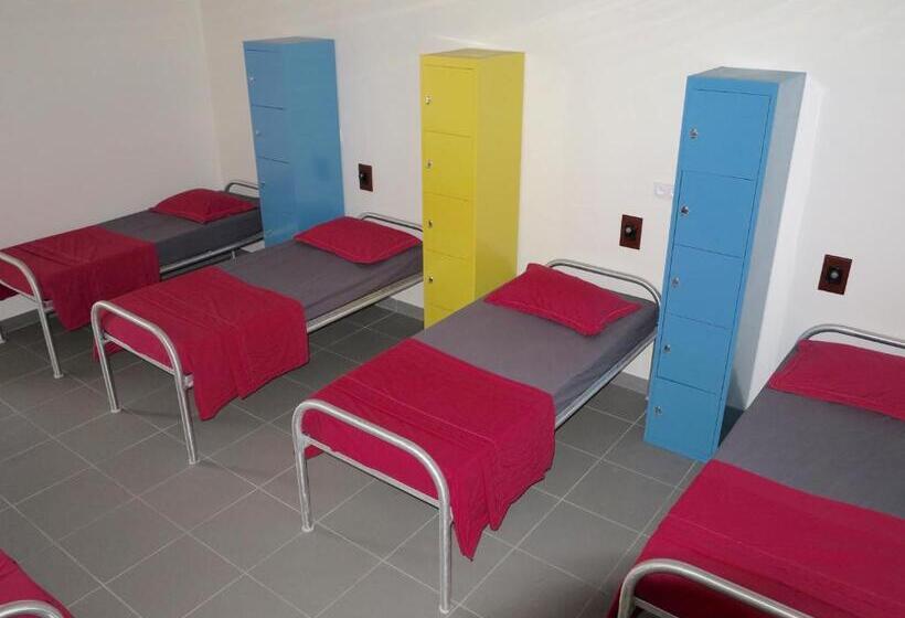 هاستل Auberge De Poé