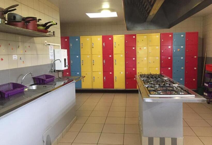 هاستل Auberge De Poé