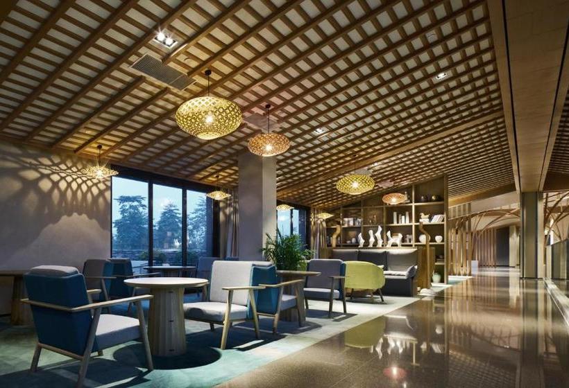 בית מלון כפרי Club Med Joyview Resort