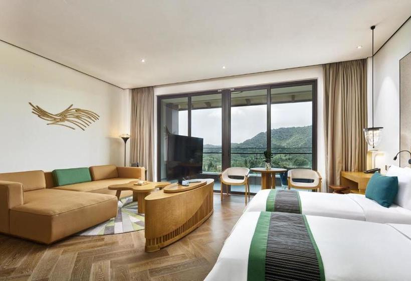 בית מלון כפרי Club Med Joyview Resort