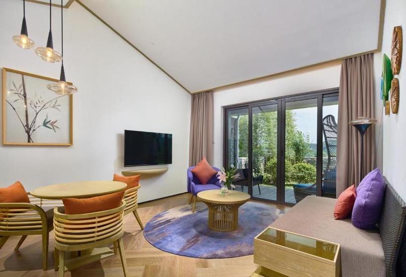 בית מלון כפרי Club Med Joyview Resort