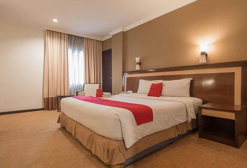 בית מלון כפרי Reddoorz Premium Syariah @ Semarang City Center