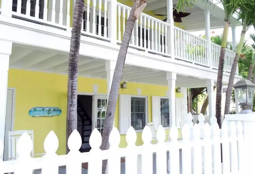 هتل Sapodilla House