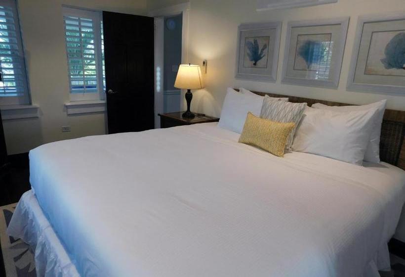 هتل Sapodilla House