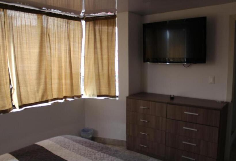 Panzió Julius Hostal, Desde Las 14 Horas Hasta 12 Del Mediodía