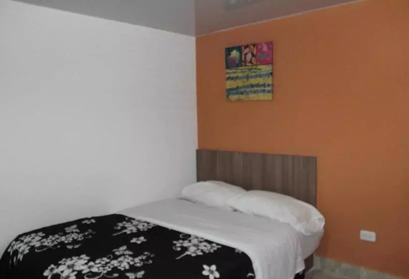 Majatalo Julius Hostal, Desde Las 14 Horas Hasta 12 Del Mediodía