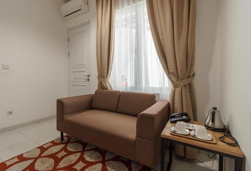 Pensione Reddoorz Plus Near Exit Toll Puncak 2