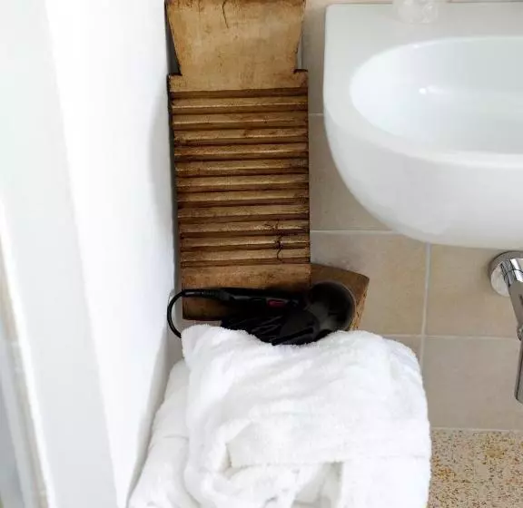 ベッドアンドブレックファースト Contrada Cappuccini