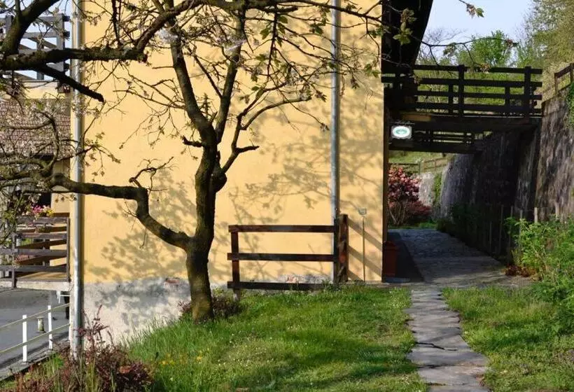 ベッドアンドブレックファースト Fattoria Del Pino