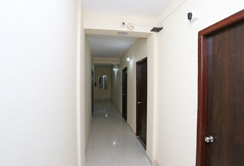 Hotel Capital O 37885 Ekamra Inn