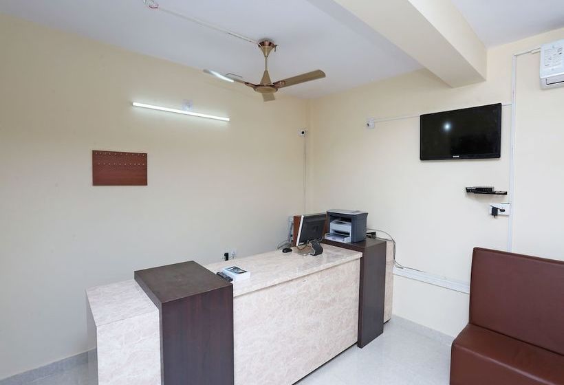 Hotel Capital O 37885 Ekamra Inn