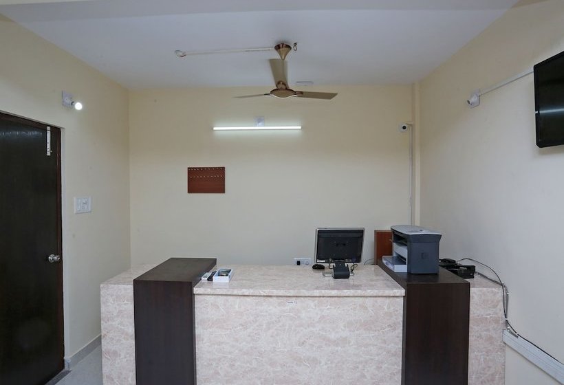 Hotel Capital O 37885 Ekamra Inn