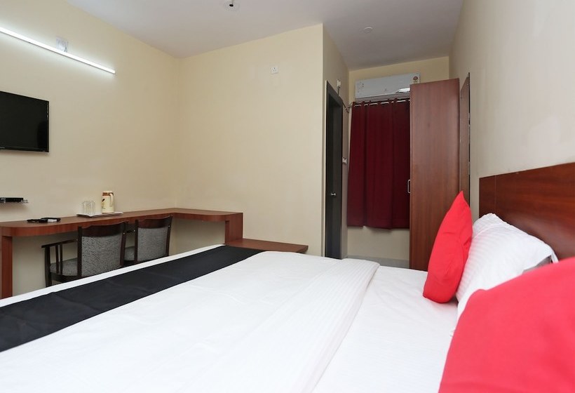 Hotel Capital O 37885 Ekamra Inn