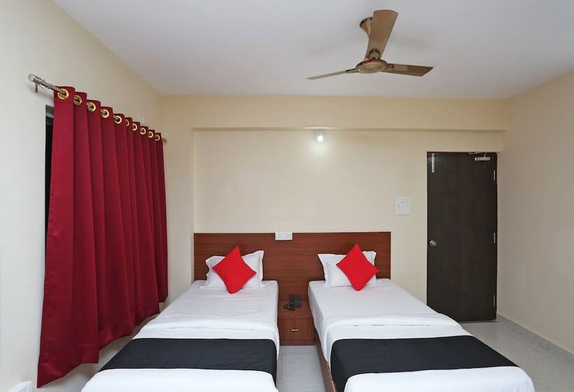 Hotel Capital O 37885 Ekamra Inn