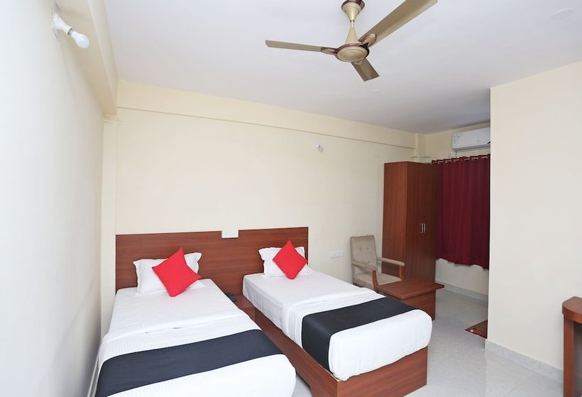 Hotel Capital O 37885 Ekamra Inn