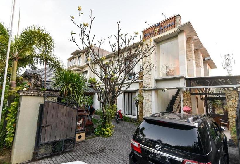 Отель Reddoorz @ Jalan Hayam Wuruk Denpasar