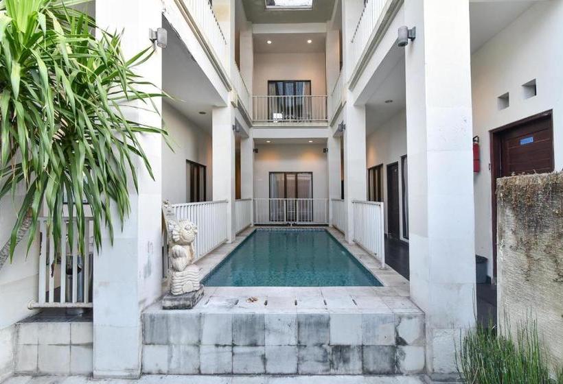Отель Reddoorz @ Jalan Hayam Wuruk Denpasar