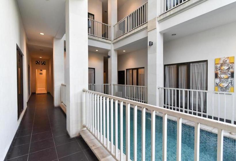 Отель Reddoorz @ Jalan Hayam Wuruk Denpasar