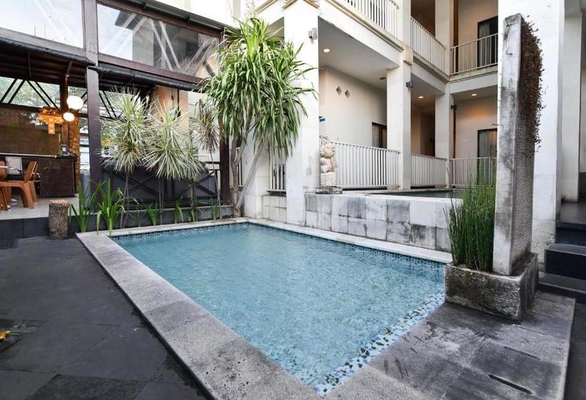 Отель Reddoorz @ Jalan Hayam Wuruk Denpasar
