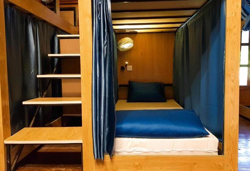 هاستل Nomadders Ha Giang