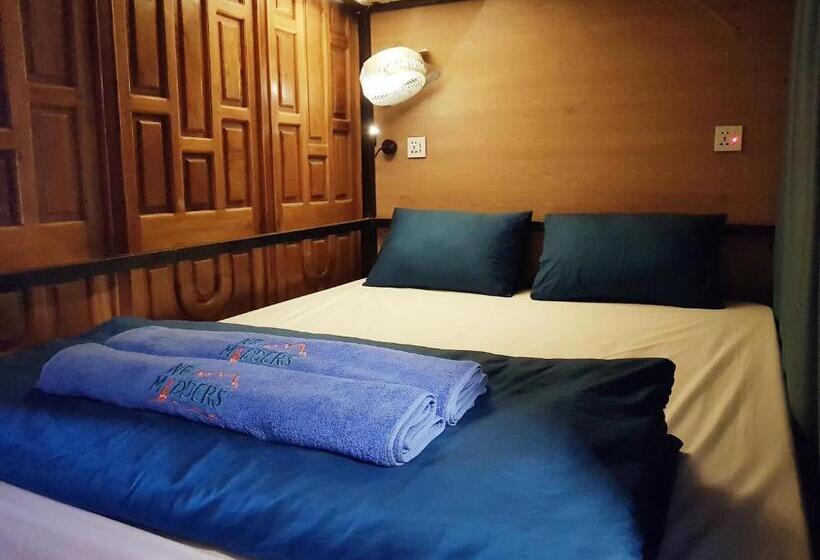 هاستل Nomadders Ha Giang