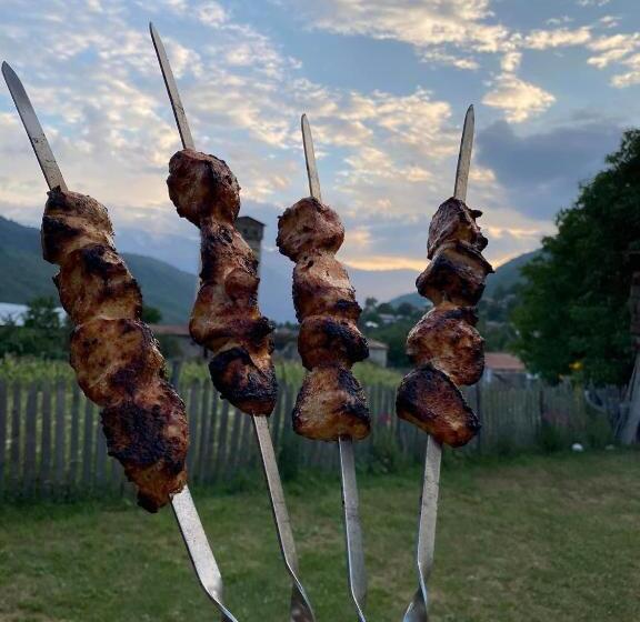 پانسیون Bombora